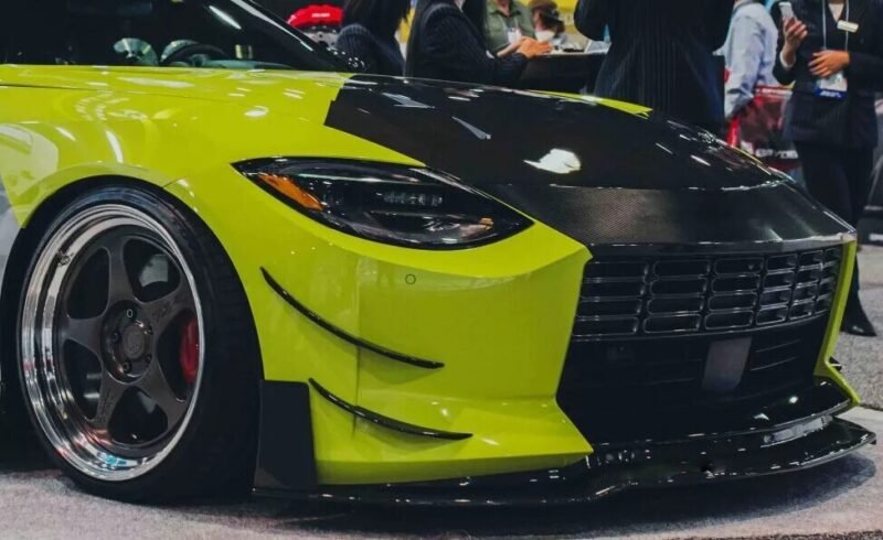 Aggressive carbon front lip on Nissan 400Z